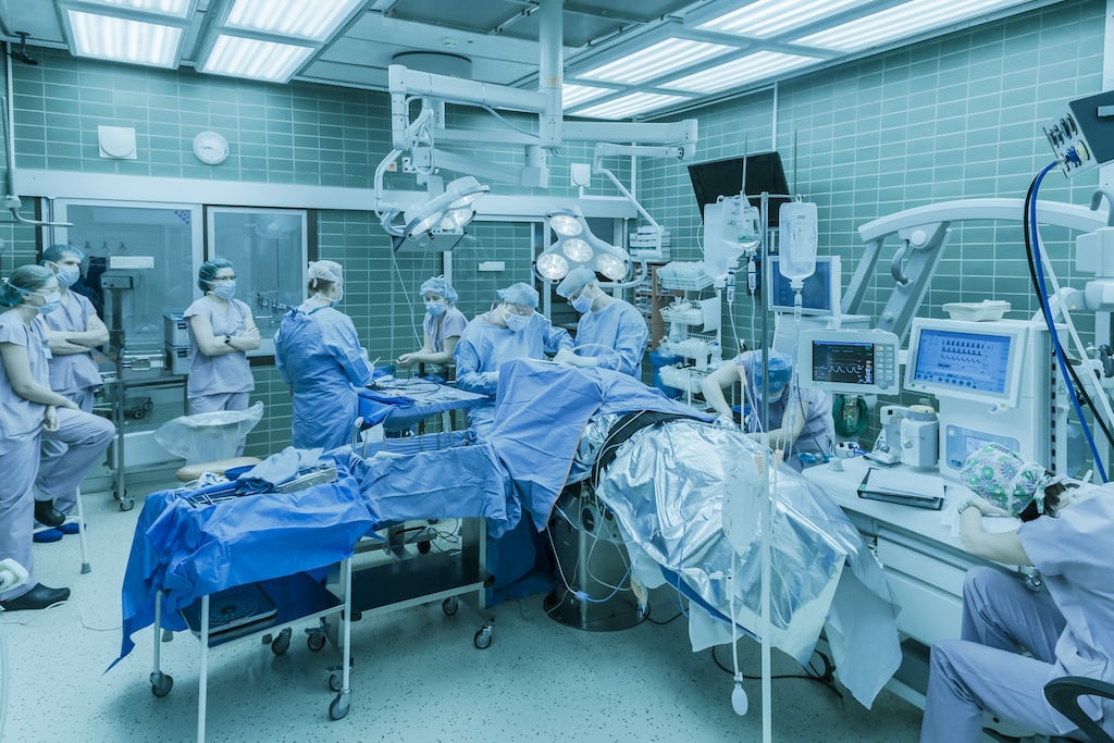 Hospital operating room purification air