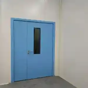 Sealed cleanroom door-Medical Device Manufacturing